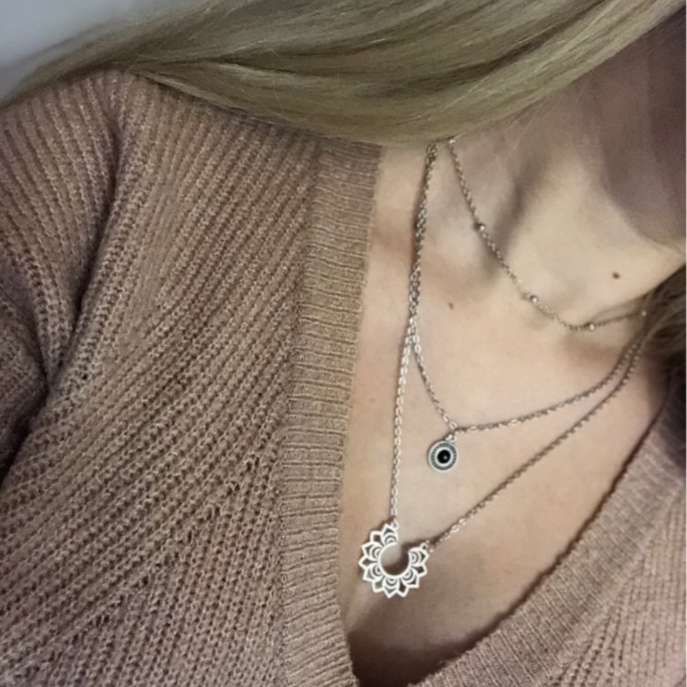 3 Layer Antique Layered Necklace Silver Color - Picture 8 of 8
